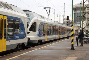 Debrecen, MÁV, vasútállomás, vonat