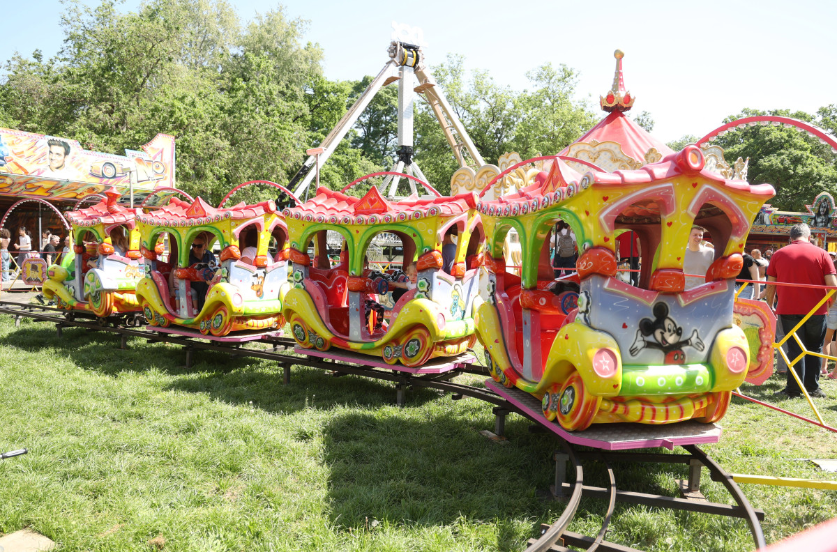 Szeged, majális, május 1., újszeged, liget